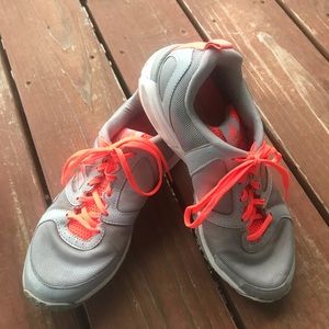 New Balance 791. Gray w/ orange. Womens az. 8.5. EUC. Gently used & very clean.